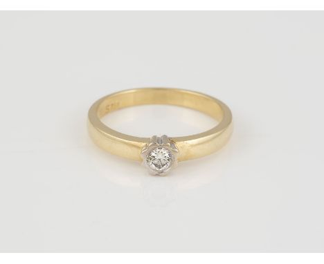BRILLANT-RING Gelbgold, Weißgold. Ringmaß ca. 58, Ges.-Gew. ca. 4,4 g. Gest. 18 K, 750, Herstellersignet. Ein Brillant, ca. 0