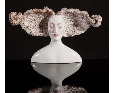 Aldo Rontini (Brisighella 1948), 'Signorina'. Ceramic sculpture, signed on the back A. Rontini - Faenza, H cm 37 x58