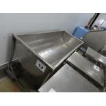 HALF MOON BARREL BATH.