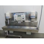 4-STATION SINK.