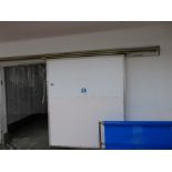 SLIDING DOOR.