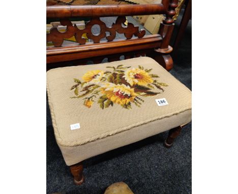TAPESTRY STOOL