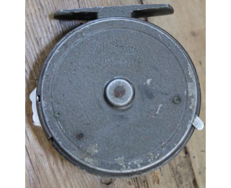 A vintage Youngs Avon centre pin reel