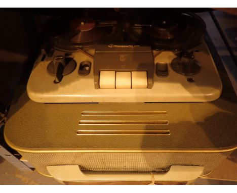 Grundig reel to reel tape recorder 