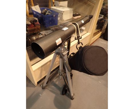 Regent telescope on tripod with case