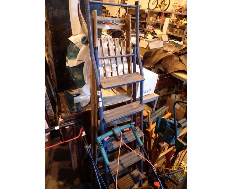 Five tread step ladder 