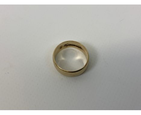 9ct Gold Ring - Size M - 4gms 