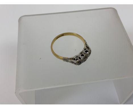 18ct Gold, Platinum and Diamond Ring - Size M - 2gms 