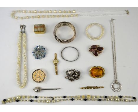 Mixed group of costume jewellery, including silver bangle, hallmarked Birmingham 1990, rose brooch stamped 925, twisted cuff 