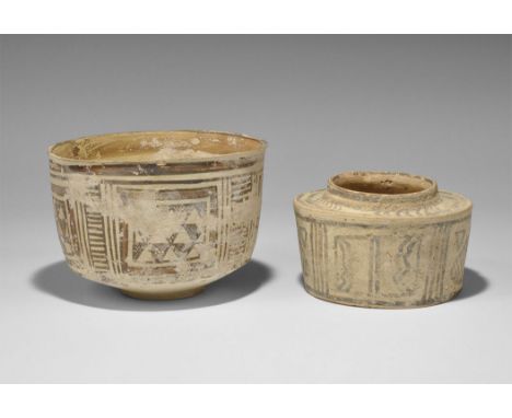 Indus Valley Mehrgarh Ceramic Painted Vessel Group 3300-1300 BC. A mixed group of ceramics comprising: a low pot with peepal 