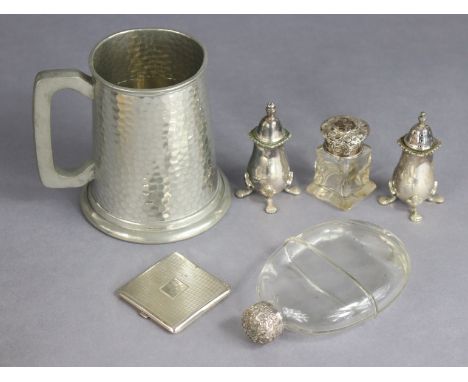 A George V silver engine-turned square compact, 5.5cm wide Birmingham 1935; a clear glass flask &amp; scent bottle each with 