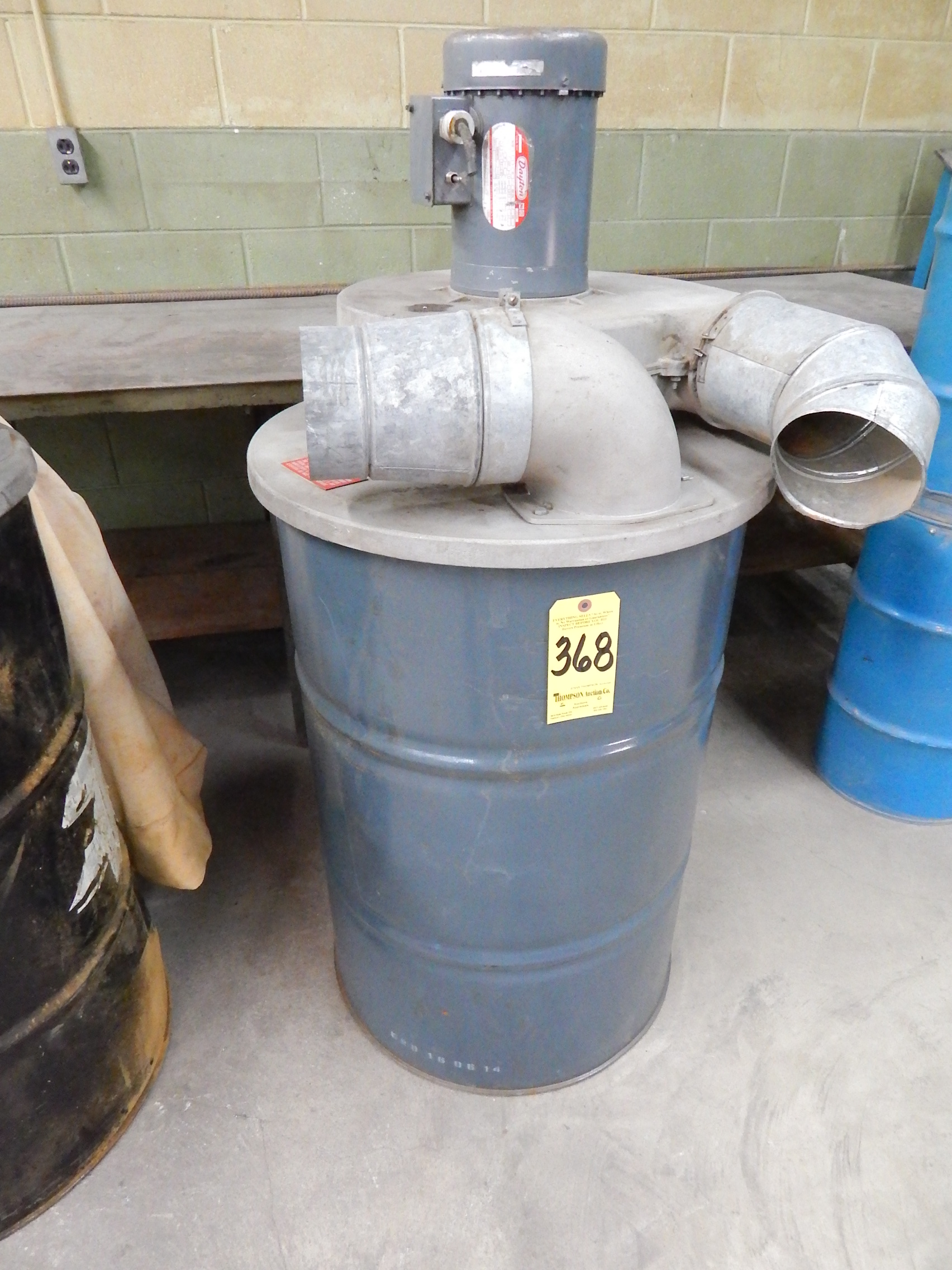 BarrelType Dust Collector