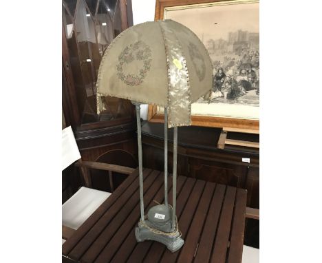 VINTAGE METAL TABLE LAMP