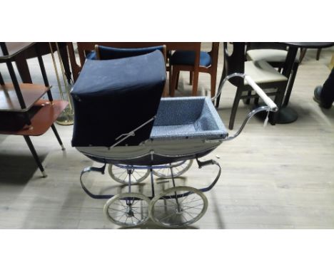 VINTAGE SILVER CROSS PRAM