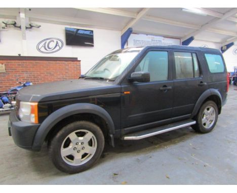 Make &amp; Model: Land Rover Discovery 3 TDV6Date of Reg: FE05 MKLColour: Blackcc: 2720MoT: 01-03-2022Fuel Type: DIESELMileag