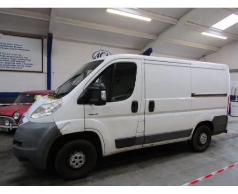 Make &amp; Model: Citroen Relay 30 100HP SWBDate of Reg: KM57 UKNColour: Whitecc: 2198MoT: 30-04-2022Fuel Type: DIESELMileage