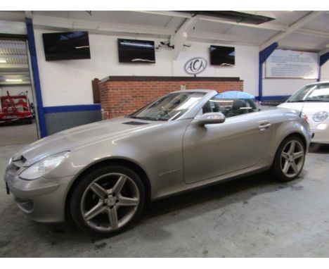 Make &amp; Model: Merc. SLK 200 KompresorDate of Reg: GF56 YMZColour: Silvercc: 1796MoT: 29-03-2022Fuel Type: PETROLMileage: 
