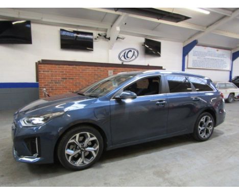Make &amp; Model: Kia Ceed 3 Phev S-ADate of Reg: EX21 AHVColour: Bluecc: 1580MoT: 23-03-2024Fuel Type: DUALMileage: 2kTransm