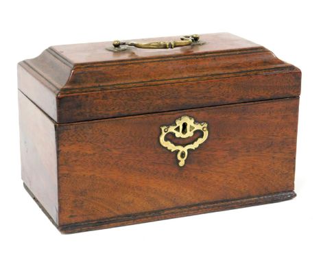 A George III mahogany tea caddy, with a brass carrying handle, opening to reveal a vacant interior, 24cm wide.
