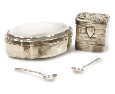 A late 19thC continental box, with filigree decorated lid, and decorated with bands of repeating floral, foliate and herringb
