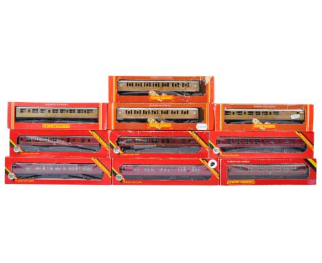 A collection of x10 assorted boxed Hornby 00 gauge model railway trainset coaches / carriages to include R. 935 LMS Full Thir