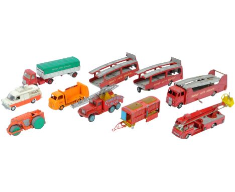 A collection of x10 original vintage Corgi / Dinky made diecast models, to include; Corgi Chipperfields Circus, Dinky Auto Se