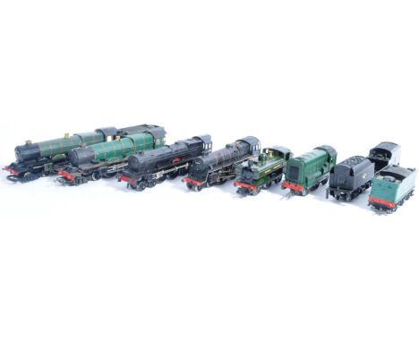 Model Railway - a collection of x6 assorted 00 gauge model railway trainset locomotives, comprising; Lima King George V 6000,
