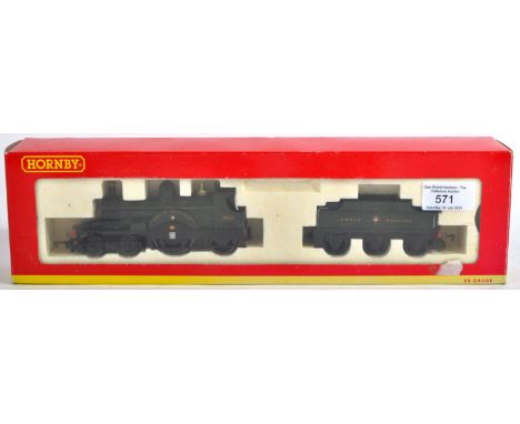 An original Hornby Limited Edition 00 gauge model railway trainset locomotive engine No. R. 2828 Great Western Railways Dean 