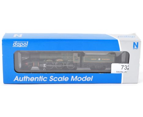 An original boxed Dapol made N gauge model railway trainset locomotive engine No. 2S-101-000 Lanelay Hall GWR lined green wit