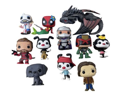 A collection of loose funko Pop! vinyl figures, to include: - Shredder (TMNT) - Deadpool mermaid - Judge Dredd - Yakko, Wakko