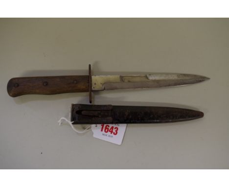 An old German Third Reich Kampfmesser fighting knife and steel scabbard,&nbsp;with 17cm blade. 