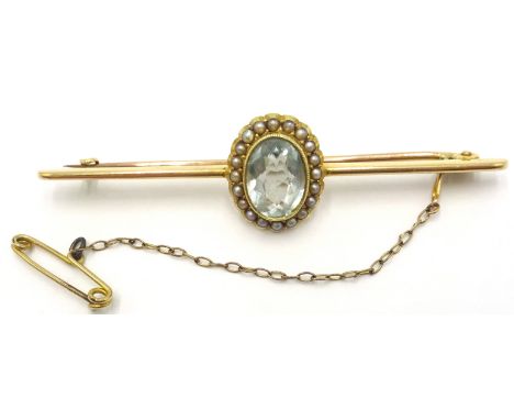 15ct gold aquamarine and seed pearl cluster bar brooch stamped Condition Report & Further Details Approx 6gm, aquamarine 1cm 