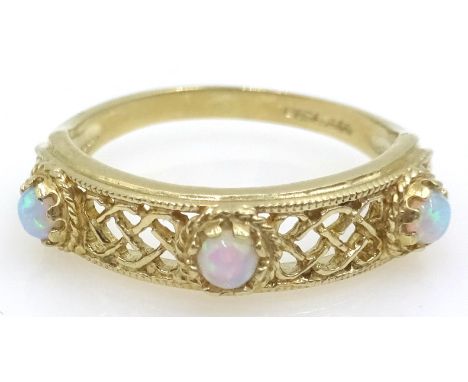 Gold filigree set opal ring hallmarked 9ct Condition Report & Further Details Approx 2.7gm, size N - OClick here for further 