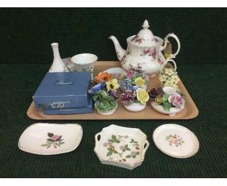 A tray of assorted Wedgwood china, flower posies, Royal Albert Lavender Rose teapot etc 