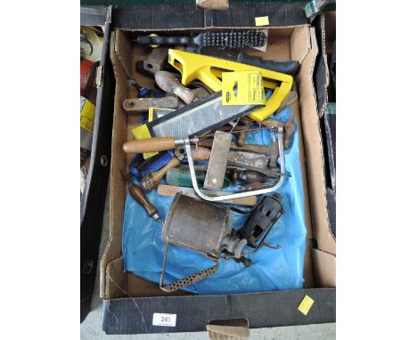 A selection of vintage woodworkers and similar tools