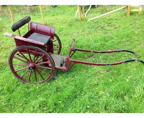 A pony gig ideal for Fell pony or pony 12-13hand , low step for ease of mounting, ideal light weight exercise gig