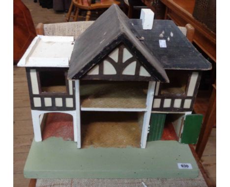 A small vintage doll's house a/f