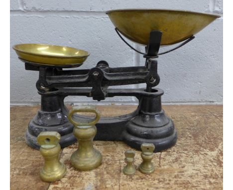 A set of scales with weights **PLEASE NOTE THIS LOT IS NOT ELIGIBLE FOR POSTING AND PACKING** 