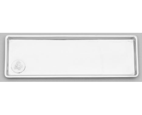 anlässlich des Jubiläums "100 Jahre Automobil 1886-1986" von Mercedes Benzim Original-Etui. Silber. Rechteckige Form mit glat