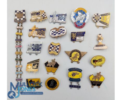 19x Vintage Speedway Enamel Motor Sport Badges, of Hackney Hawkes x11 Wolverhampton x8, a good selection, some made by Reeves