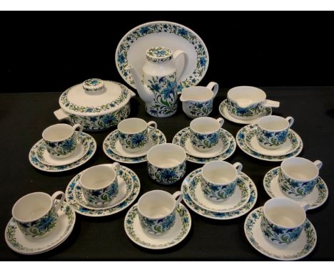 A Midwinter Spanish Garden pattern dinner and tea set inc teapot, tureen and cover, cups, saucers, oval meat plate etc. 