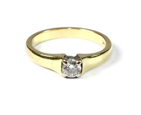 18ct yellow gold diamond solitaire ring (N.5)