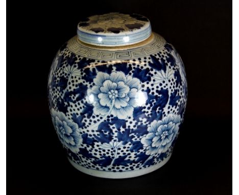 A Chinese hand painted 19thC porcelain ginger jar H:21cm (small chip to rim)