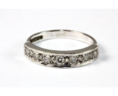 9ct white gold diamond set half eternity ring (N)