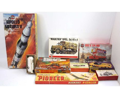 One box containing a quantity of mixed issue plastic and wooden kits to include a Lindberg Merecedes Roadster, an Airfix Apol