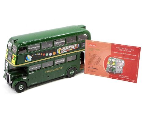 A Sunstar No. 2922 1/24th scale Routemaster London Bus, limited edition with certificate no. 797/2000, loose example