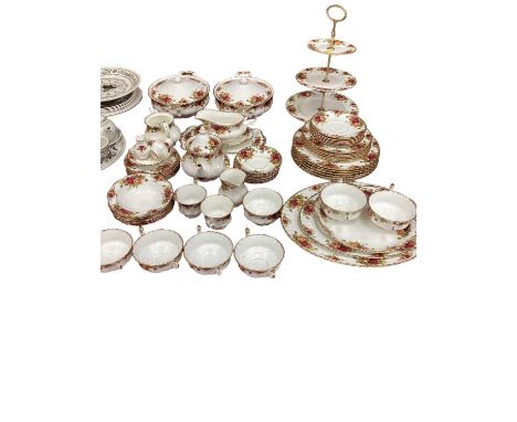Royal Albert Old Country Roses tea and dinner service, approximately 66 pieces.