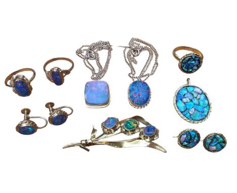 Group of 9ct gold mounted opal triplet jewellery to include two rings, two pendants on chains, floral spray brooch and pair o