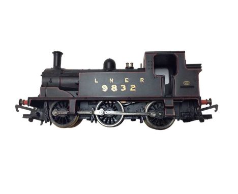 Hornby OO gauge LNER lined black 0-6-0 Class J83 Tank Engine, 9832, plus boxed Duplo rolling stock and loose wagons, crane an