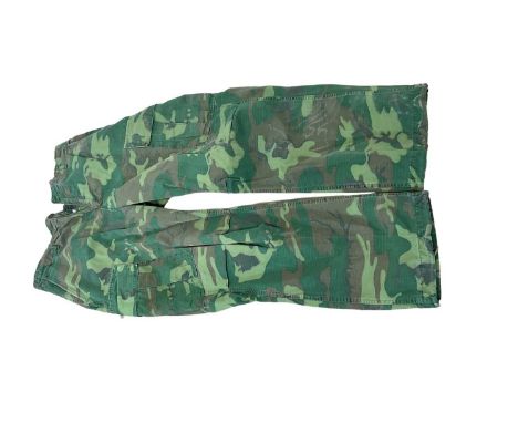 Vintage 1970s post-Vietnam US Army RDF ERDL camouflage tropical trousers. Ripstop, good condition, size M.